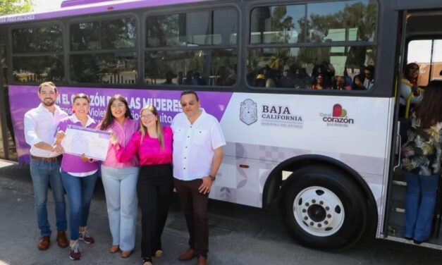 INVITA GOBERNADORA MARINA DEL PILAR A MUJERES A UTILIZAR EL TRANSPORTE VIOLETA EN MEXICALI