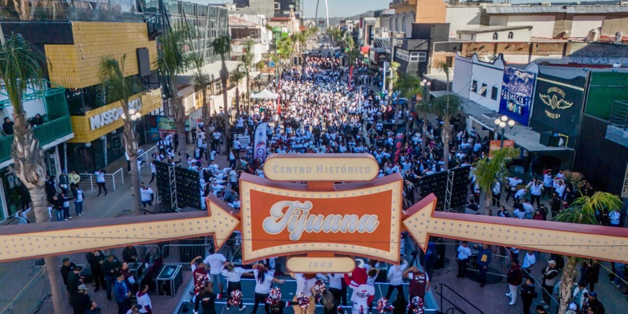 HISTÓRICA ACTIVACIÓN EN AV. REVOLUCIÓN REÚNE A MILES POR UNA VIDA SALUDABLE