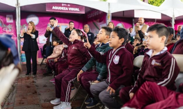 GOBIERNO DE BAJA CALIFORNIA ENTREGA LENTES A MÁS DE 63 MIL ESTUDIANTES