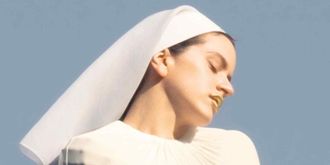 Rosalía rompe esquemas con LUX: orquesta, idiomas y un universo sonoro nuevo