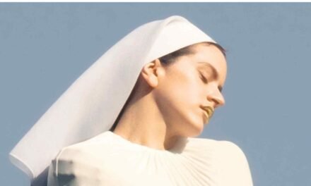 Rosalía rompe esquemas con LUX: orquesta, idiomas y un universo sonoro nuevo